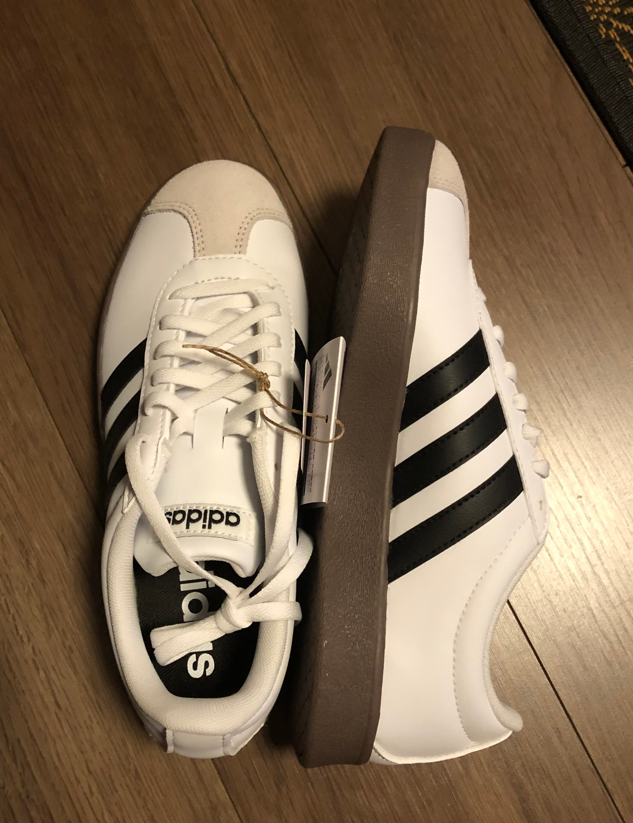 【正規品】ADIDAS スエード VL コート メンズ ホワイト 黒 adidas アディダス スニーカー VL COURT 3.0 ID6278 VLコート3.0