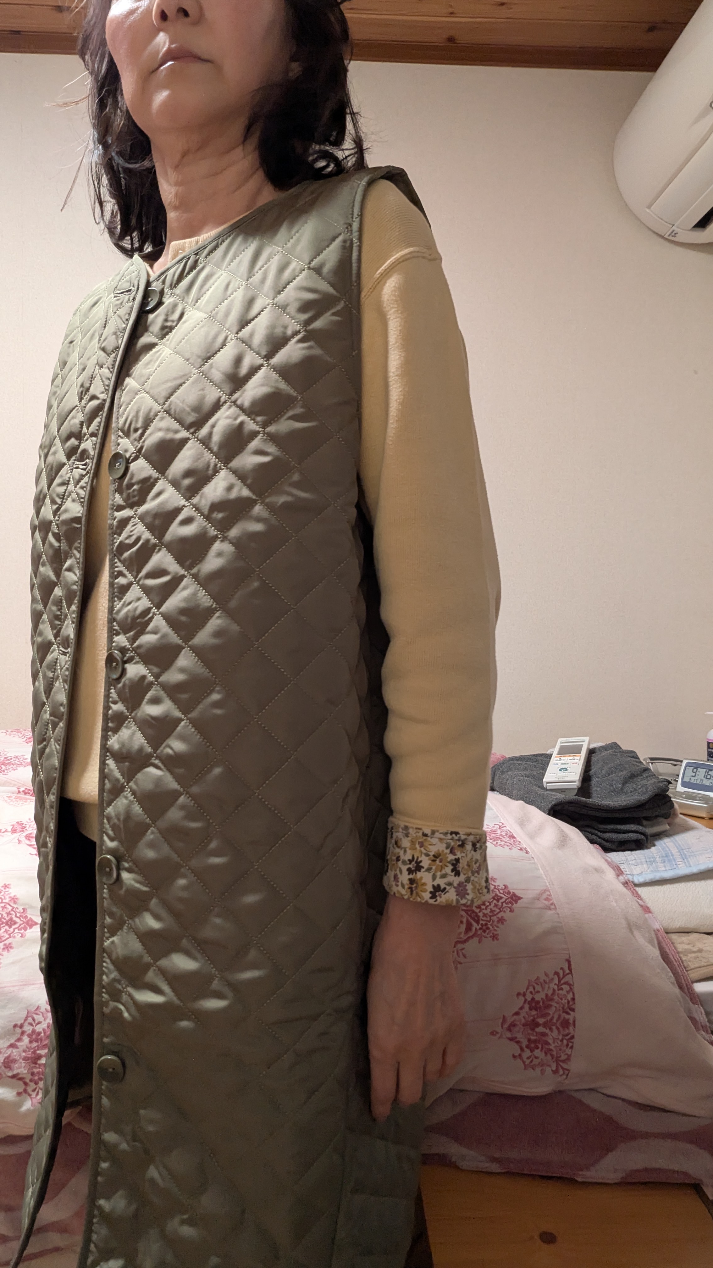 エーエフコンフィ af comfy 中綿キルトジレ （ベージュオーバル