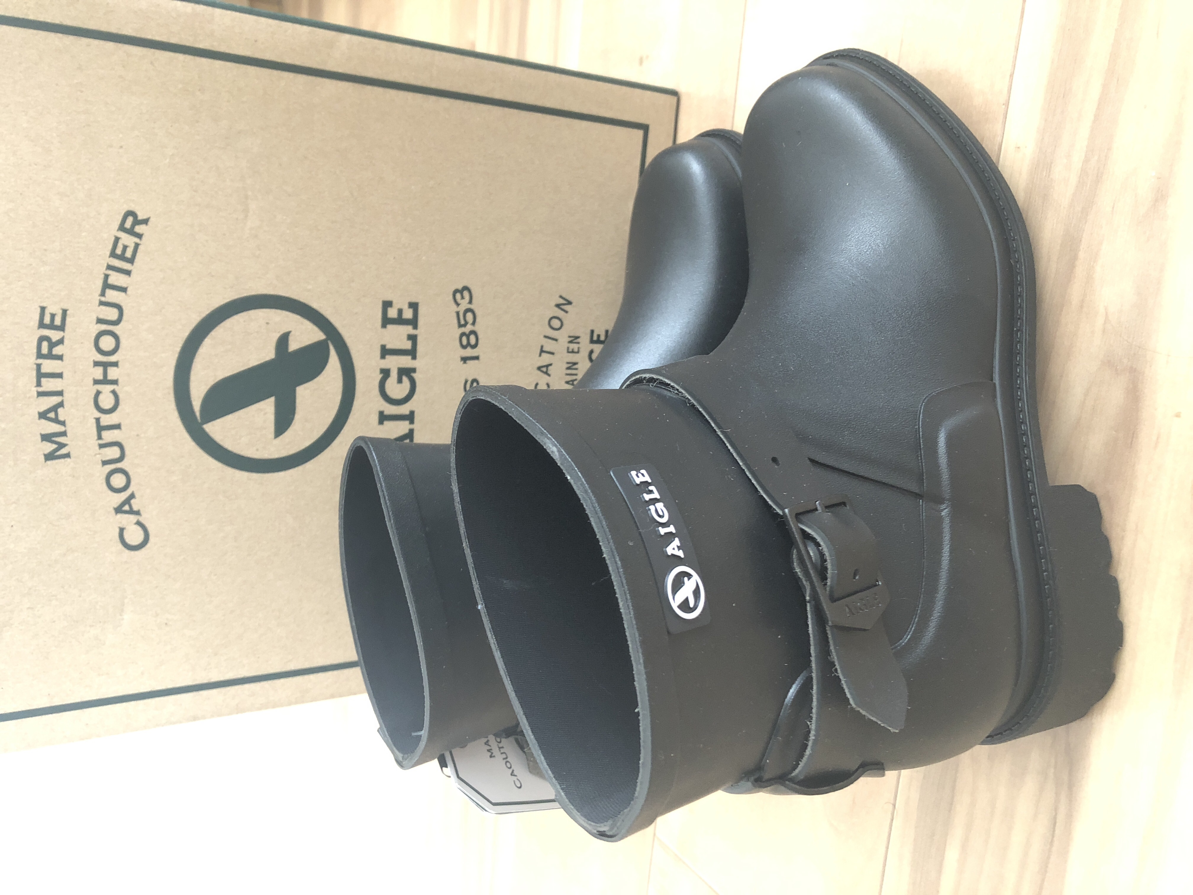 エーグル AIGLE マカダム ローラバーブーツ シルバー
¥18,700 エーグル AIGLE マカダム ローラバーブーツ （シルバー