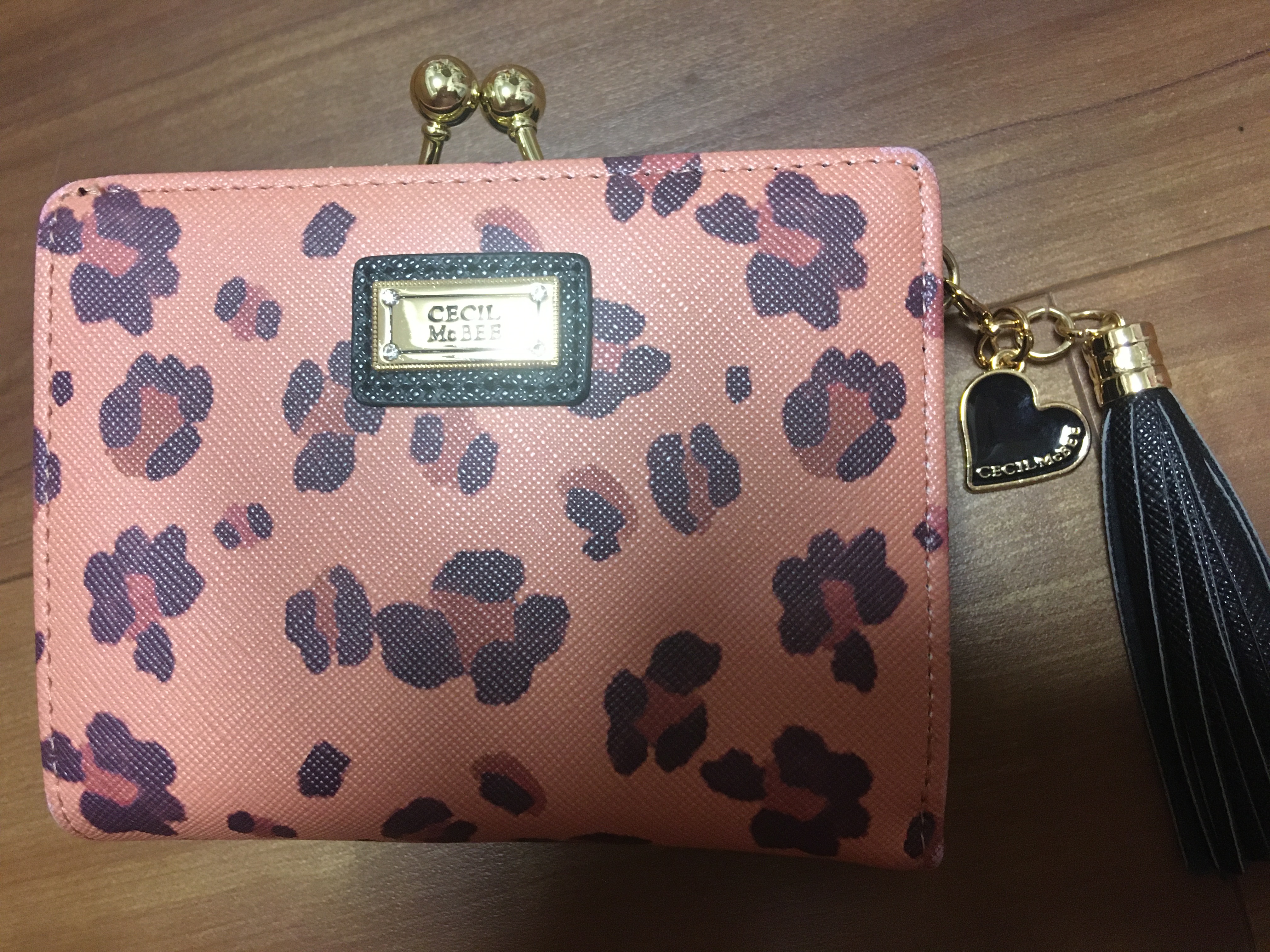 セール◆グレースコンチネンタル　 長財布　スタッズ　ラベンダー 本革 新品 COACH コーチ 長財布 ヴァーシティ ラウンド