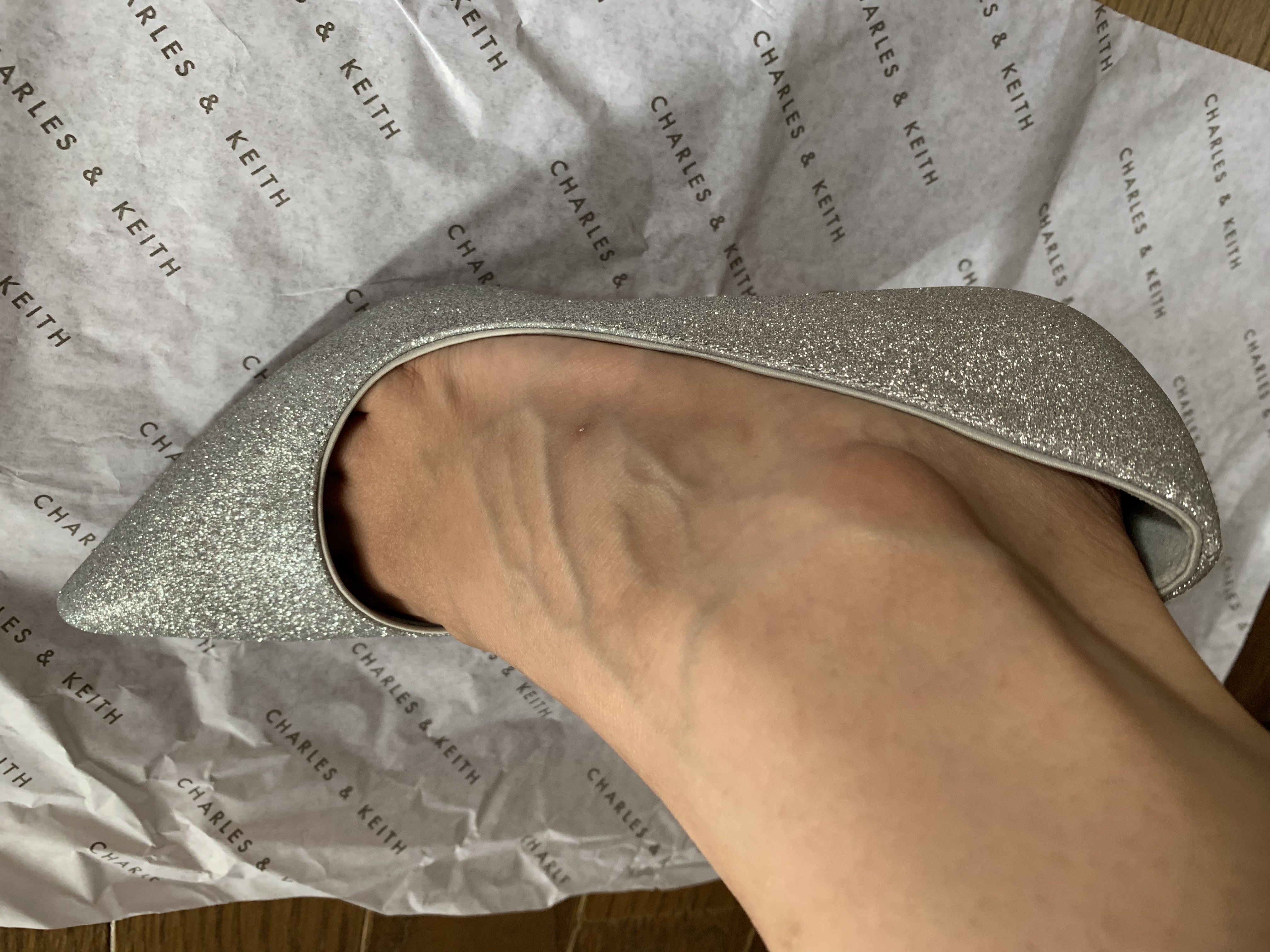 Charles Keith 再入荷 グリッタード パンプス Glittered Pumps Silver 靴 ファッション通販 ロコンド 自宅で試着 気軽に返品