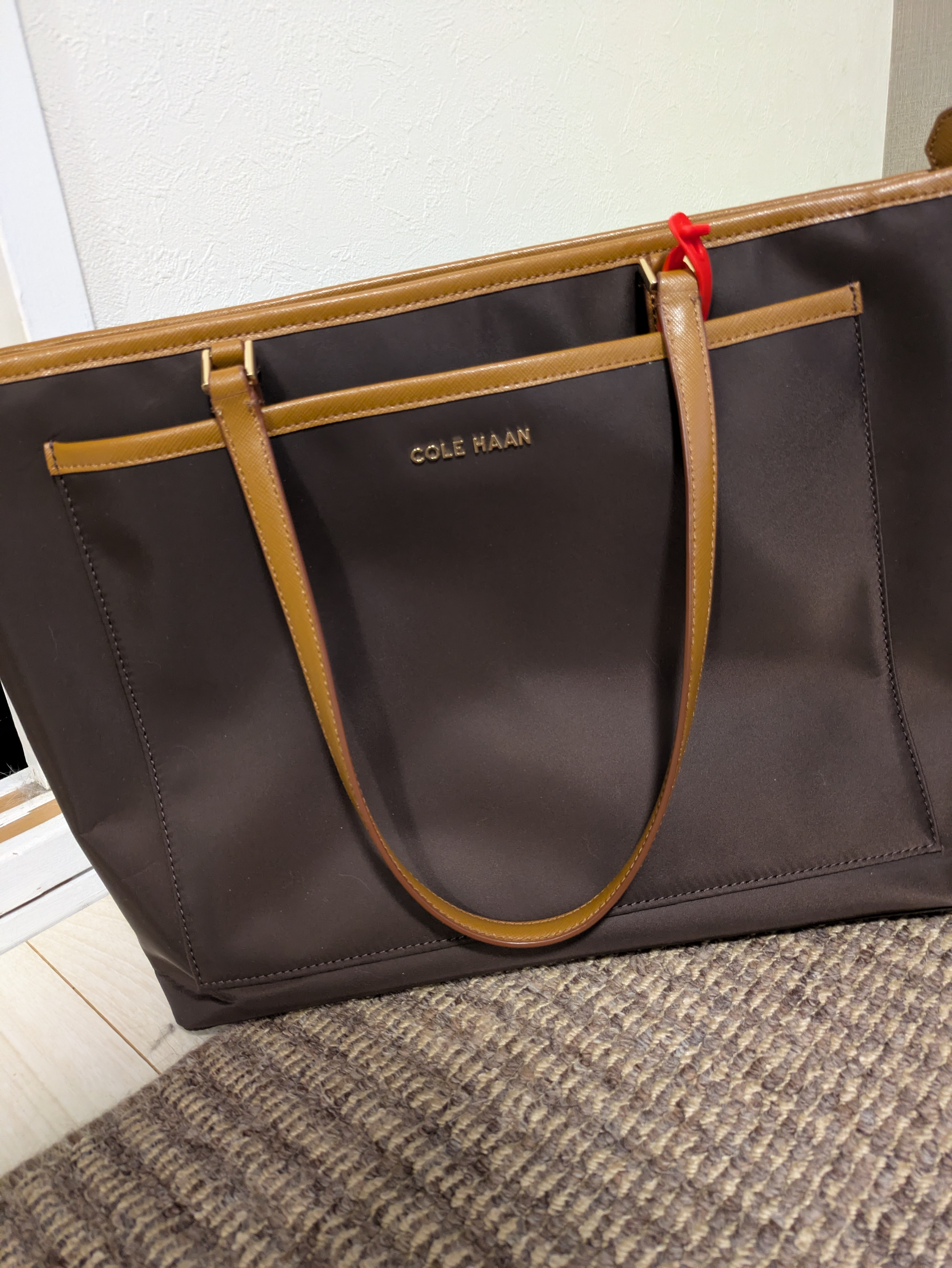 コール ハーン COLE HAAN ザエリーゼナイロントート womens （ブラック