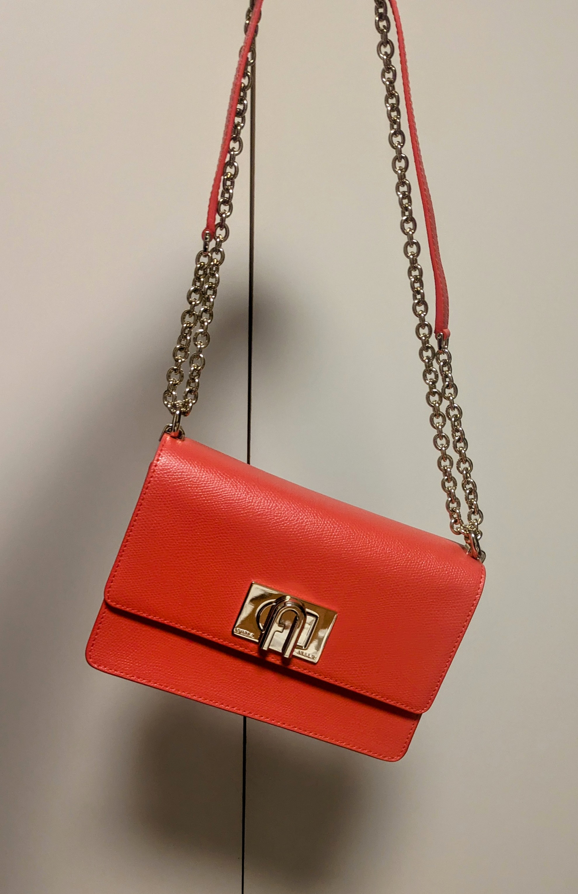 フルラ FURLA 赤 ハンドバッグ レザーバッグ ショルダーバッグ
