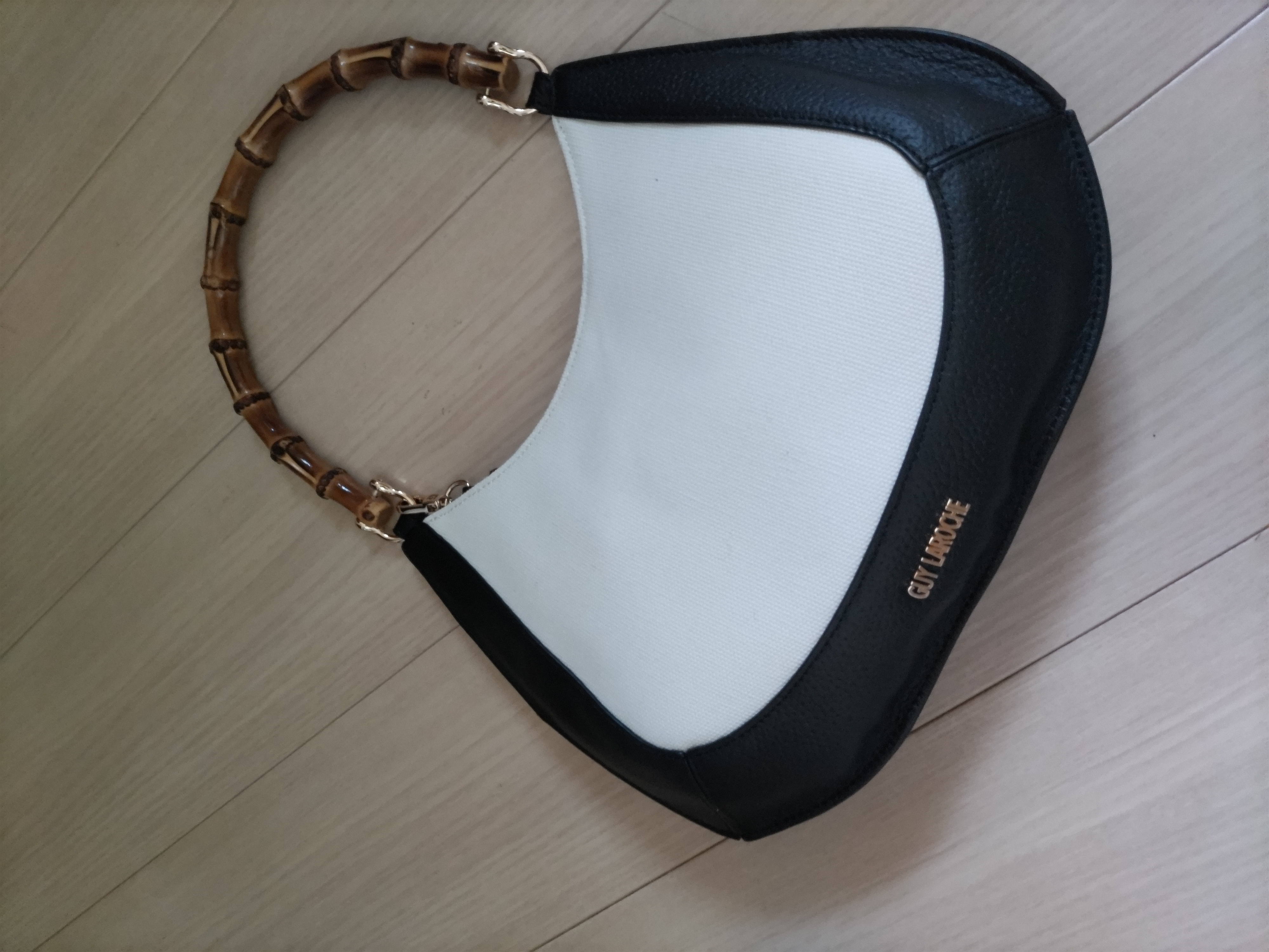 ギ ラロッシュ Guy Laroche バンブーハンドル 牛革/キャンバス