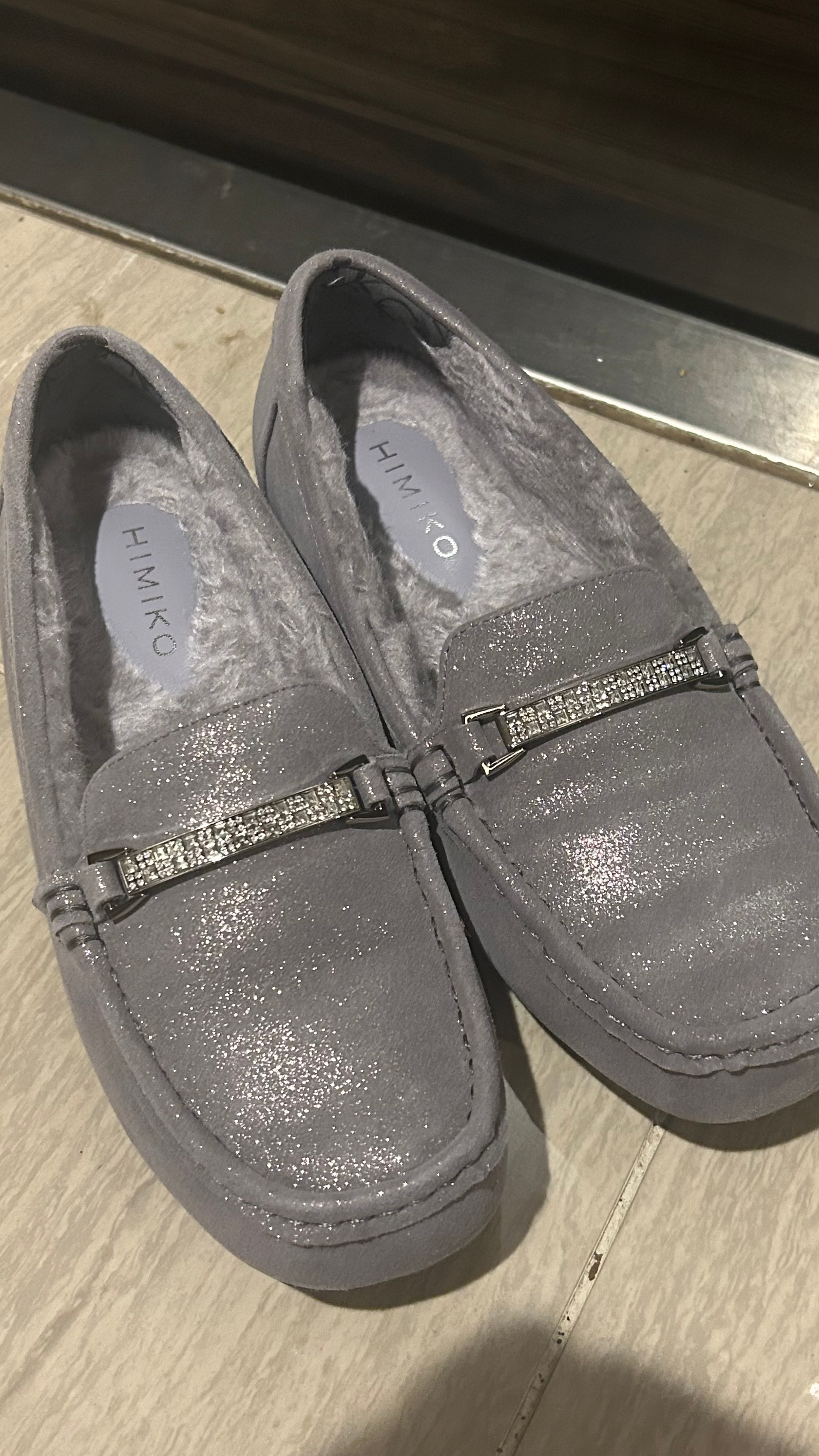 ヒミコ 卑弥呼 きらきらビジューモカシン/（ブラック） 美品 卑弥呼 ヒミコ きらきらビジューモカシン 本革 ブラック 22.5cm