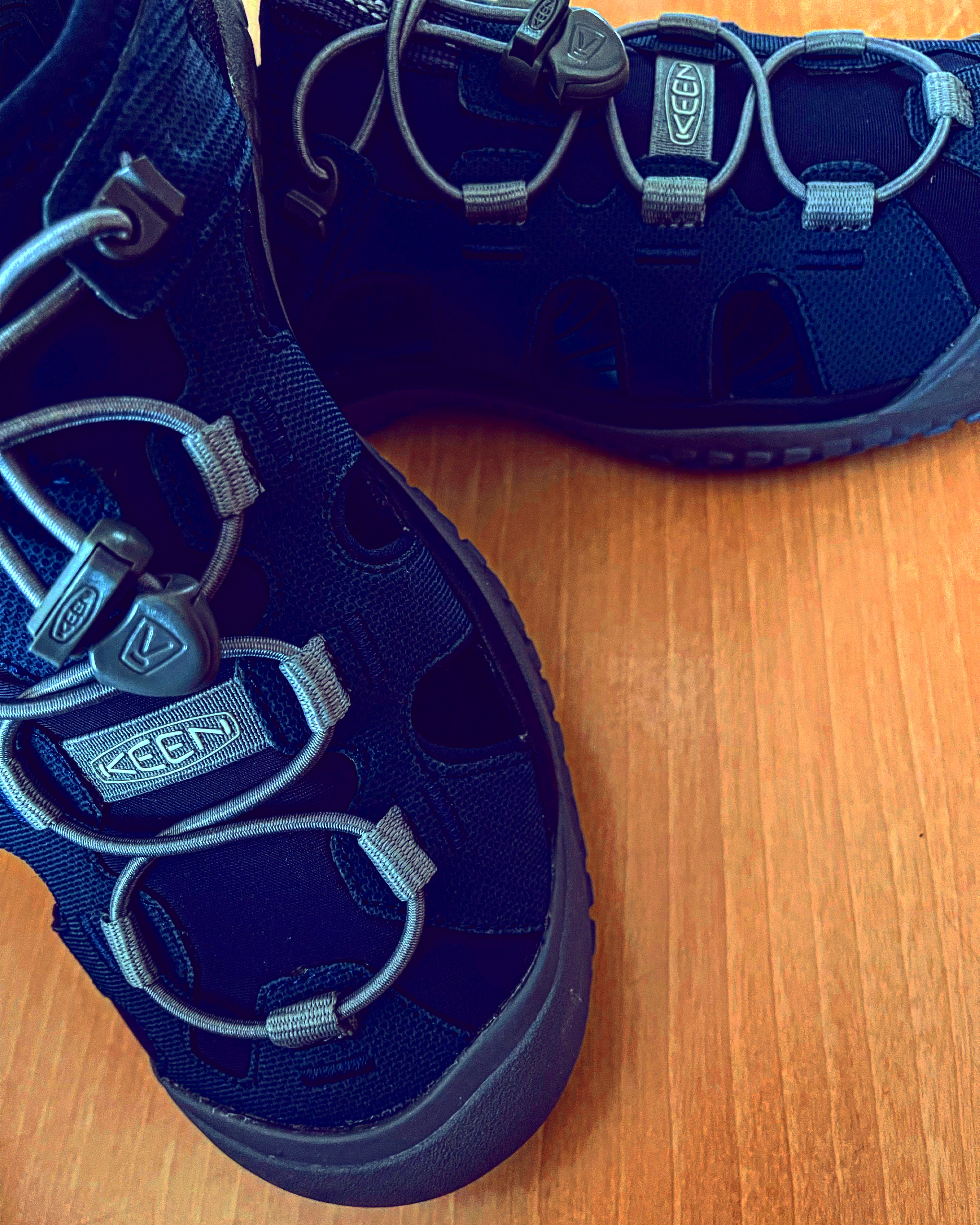 SOLR SANDAL M-NAVY KEEN 1022431 -アウトレット通販 ロコレット