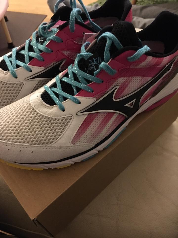 ミズノ MIZUNO ランニングシューズ ウェーブアミュレット WAVE AMULET 6 SUB3.5 J1GA157999 ホワイト 3374  （ホワイトBK） -靴＆ファッション通販 ロコンド〜自宅で試着、気軽に返品