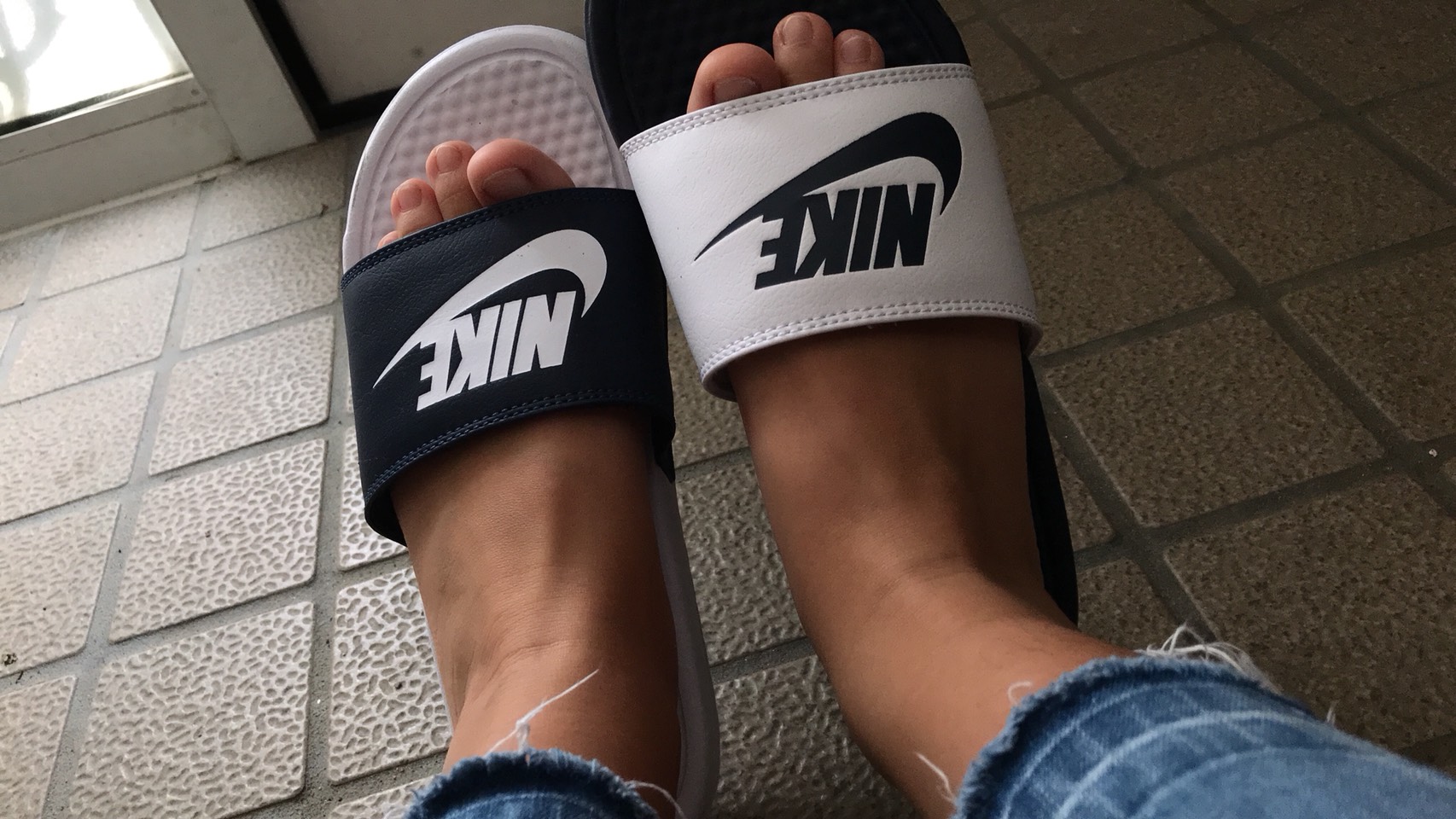 ナイキ NIKE シャワーサンダル ナイキ ベナッシ JDI ミスマッチ