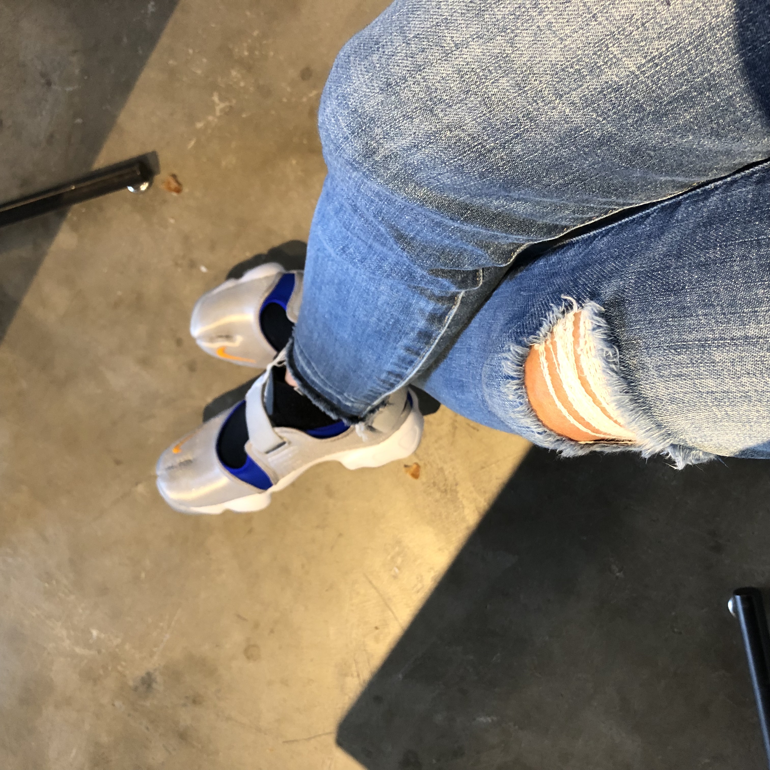 ○ナイキ NIKE エアリフト METALLIC スニーカー（SILVER） -靴