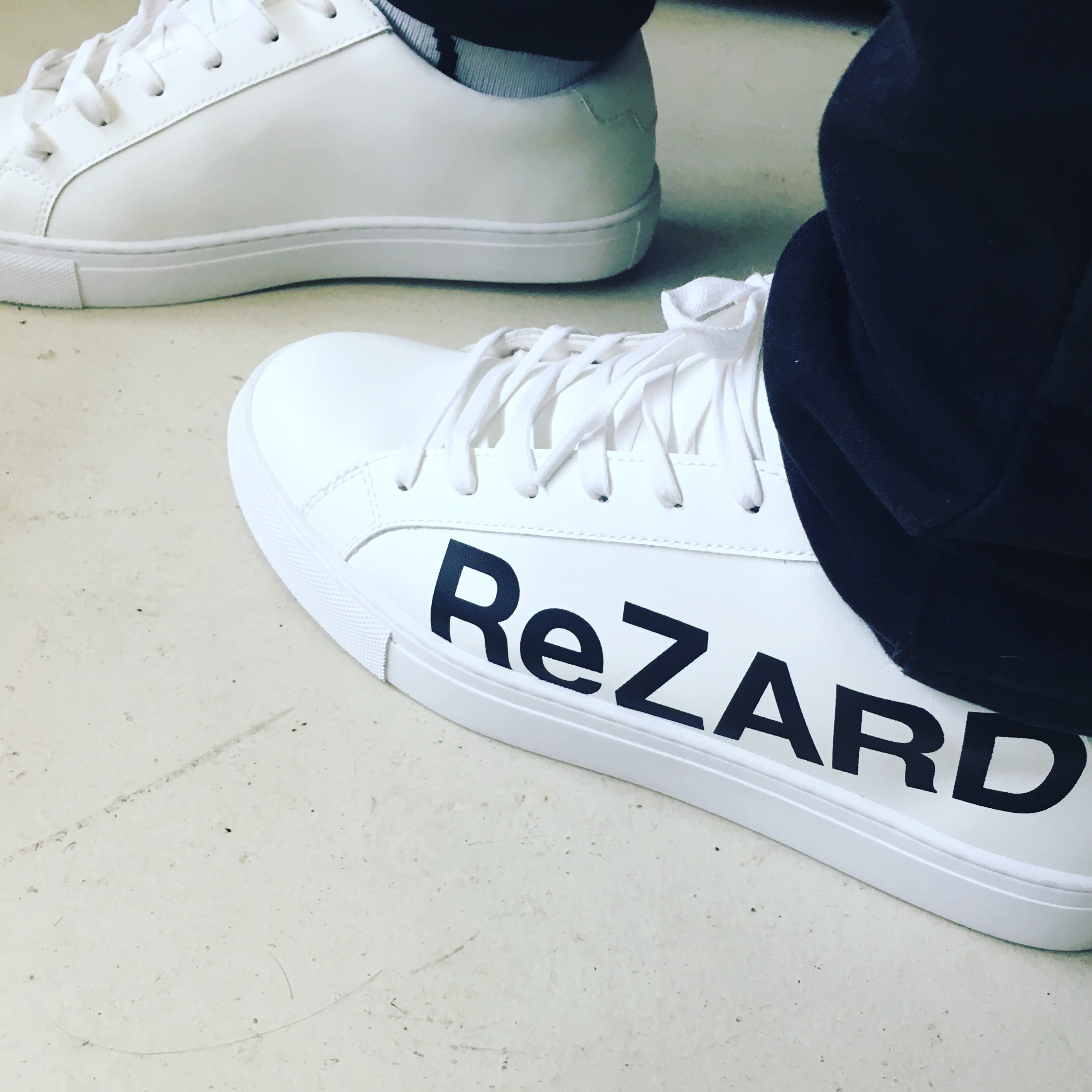 ReZARDスニーカー靴/シューズ