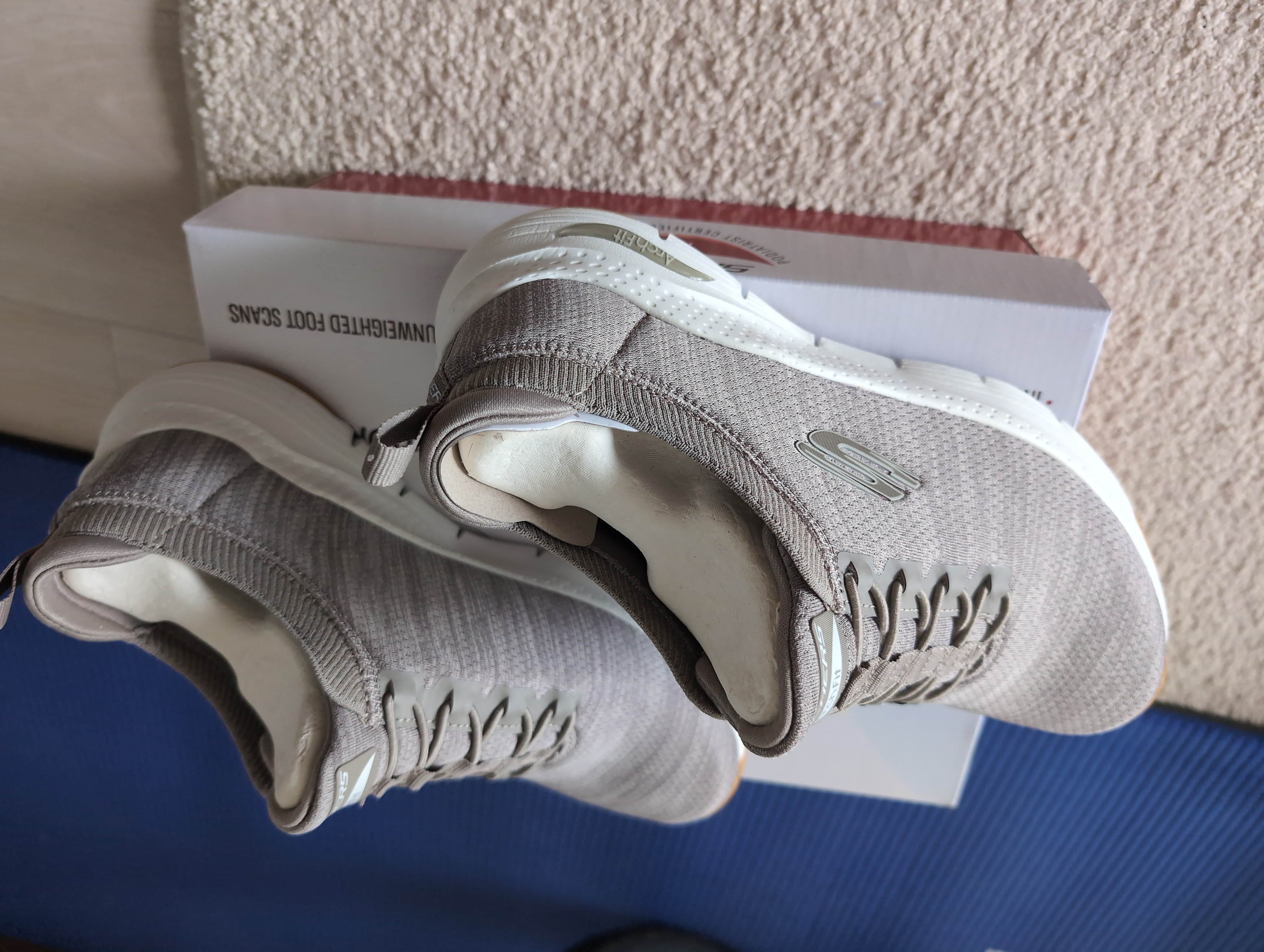 SKECHERS スケッチャーズ ARCH FIT-WAVEPORT アーチ フィット