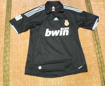 レアルマドリー　09 10 アウェイ　ユニフォーム レアルマドリード ユニフォームショップ real Madrid 2009-2010