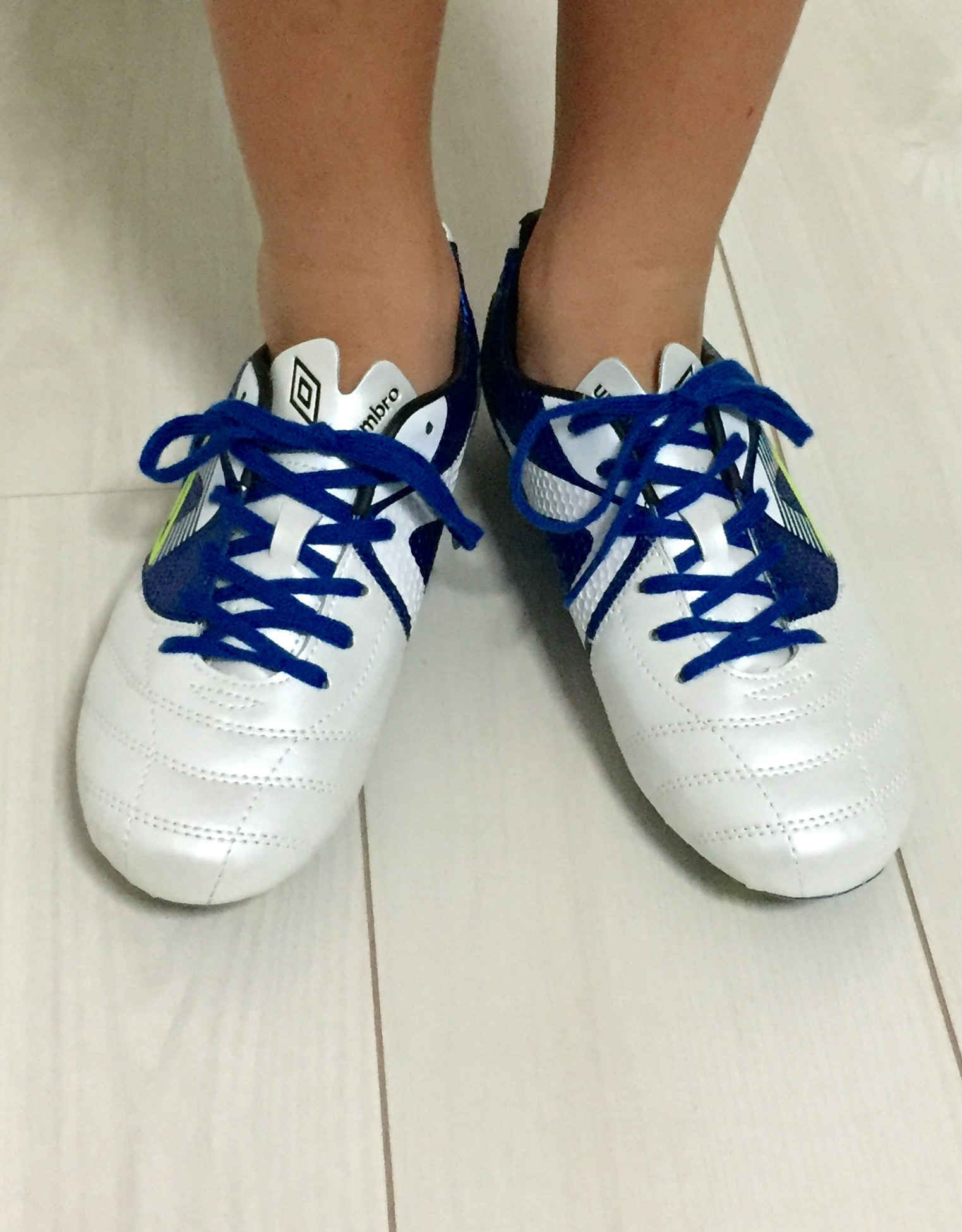 umbro アンブロ アクセレイター SL ジュニア(ホワイト×ブルー