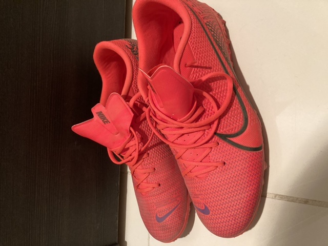 NIKE ナイキ ヴェイパー 13 アカデミー TF(ブラック×レッド