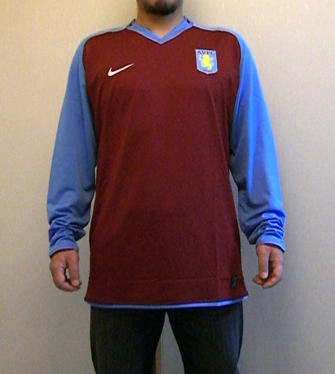 新品　アストンヴィラ　ナイキ NIKE ユニフォーム アストン・ヴィラFC サッカーユニフォーム2025-2026 激安 - J